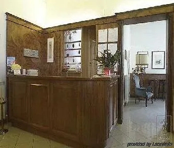 فندق Lilium 3*