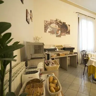 Lilium Hotel